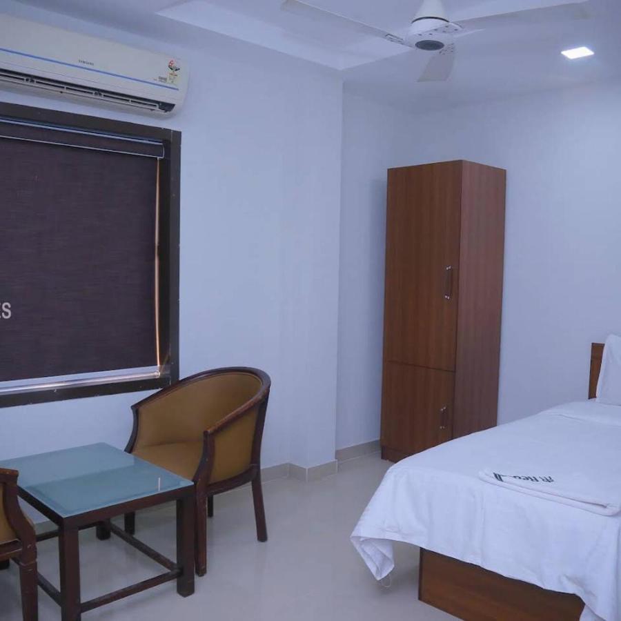 Redbell Suites Malapuram Malappuram Dış mekan fotoğraf