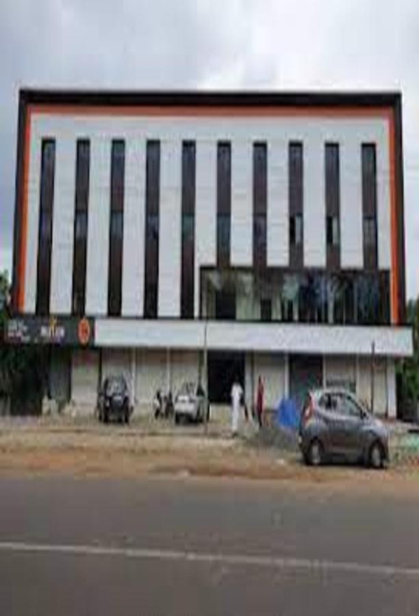 Redbell Suites Malapuram Malappuram Dış mekan fotoğraf