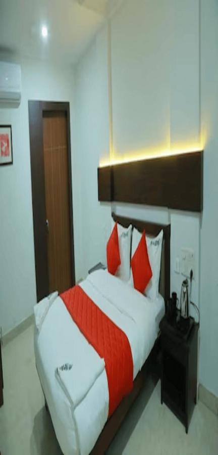 Redbell Suites Malapuram Malappuram Dış mekan fotoğraf